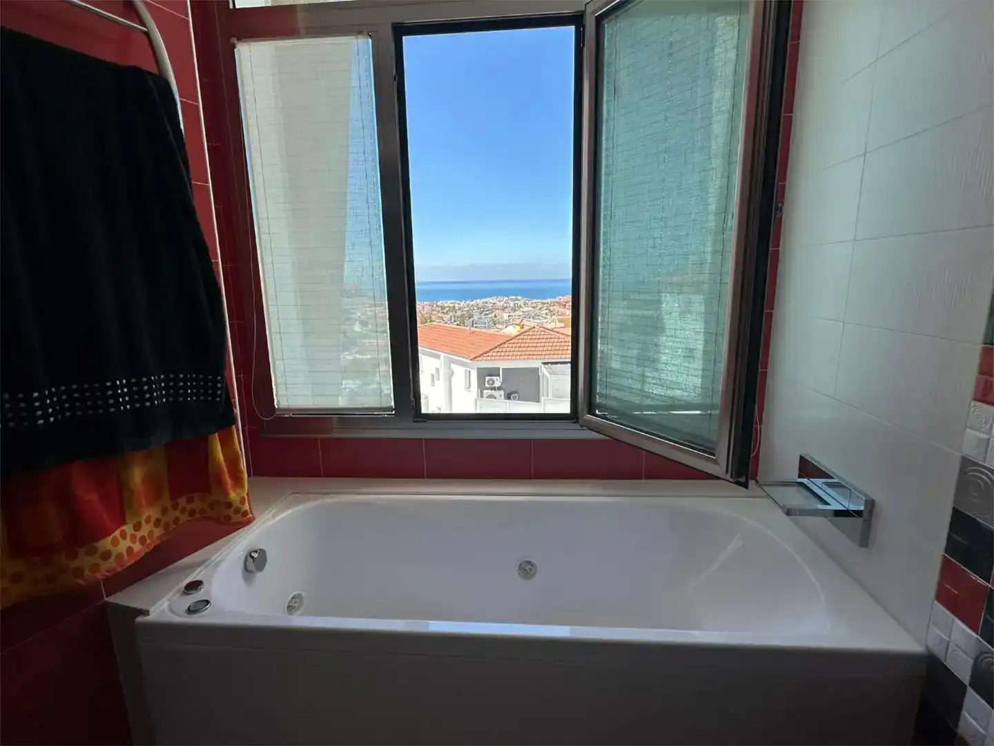 Baño de Casa o chalet de alquiler en Mogán con Piscina y Balcón