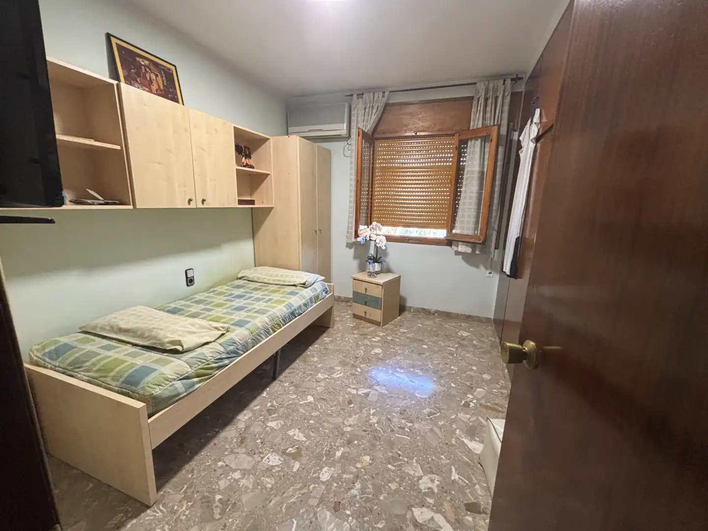 Schlafzimmer von Haus oder Chalet zum Verkauf in Miralcamp mit Heizung, Privatgarten und Möbliert