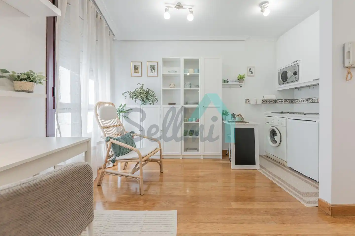 Wohnung zur Miete in Rosal, Parque San Francisco - Uría