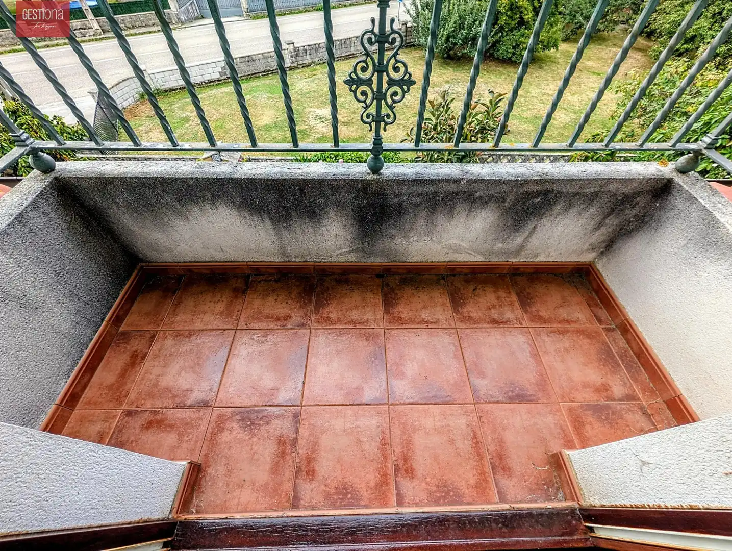 Terrassa de Casa adosada en venda en Arnuero amb Calefacció, Jardí privat i Terrassa