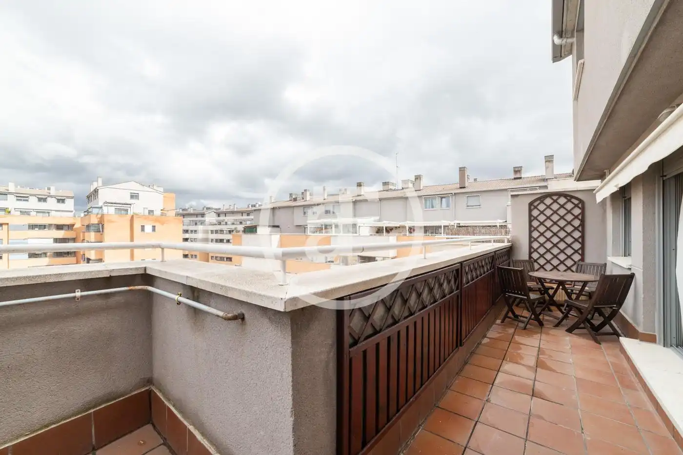 Attic for rent in Calle Fuente Cisneros, Parque Oeste - Fuente Cisneros