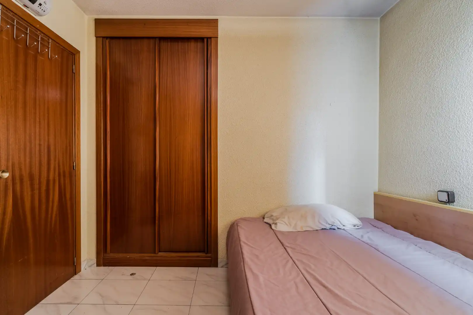 Flat with terrace for sale in Calle Rufino Rejón, imagen 14
