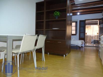 Living room of Loft for sale in  Tarragona Capital  with Air Conditioner, Parquet flooring and Furnished