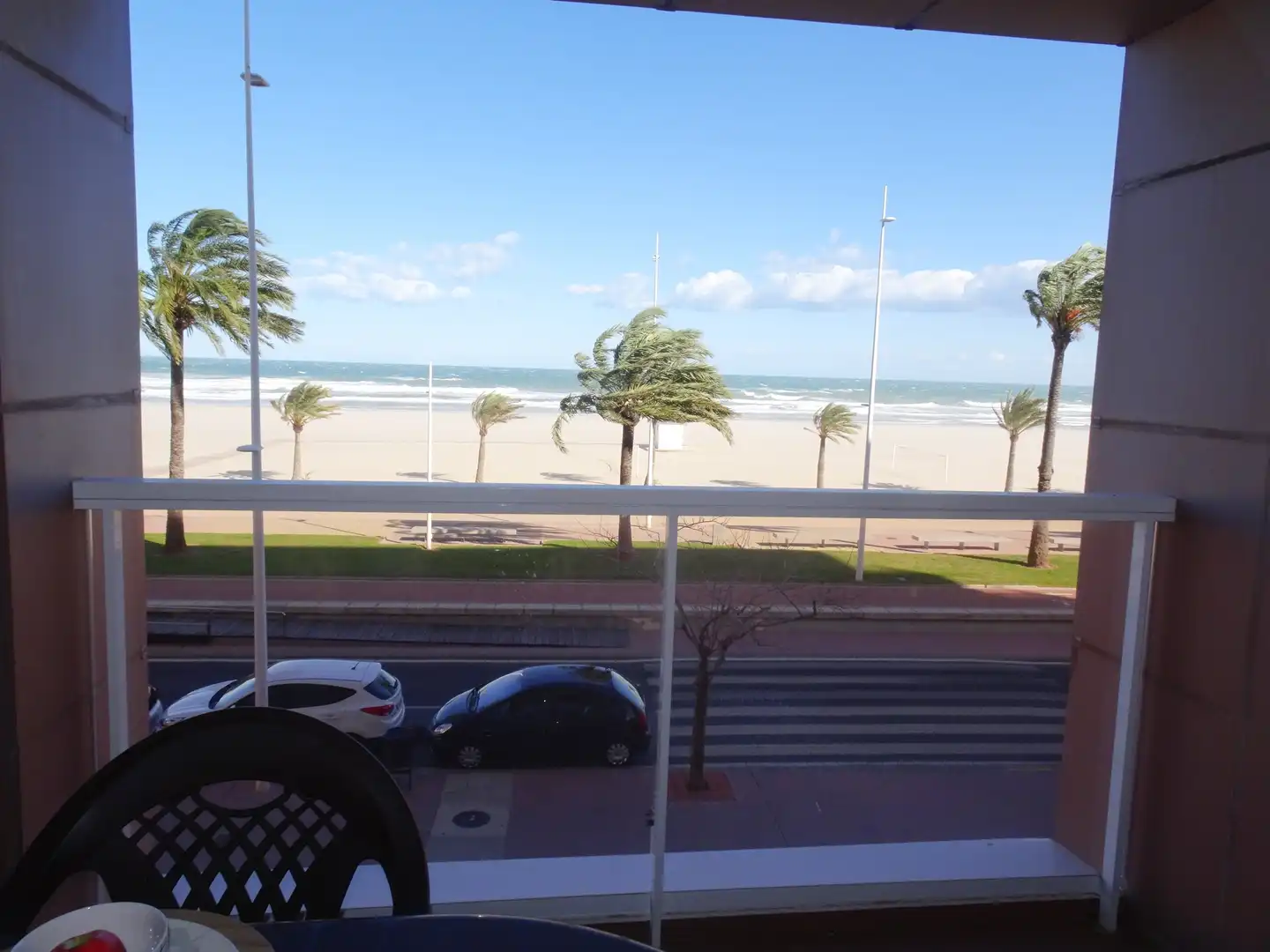 Vista exterior de Apartamento de alquiler en Gandia con Terraza, Amueblado y Horno