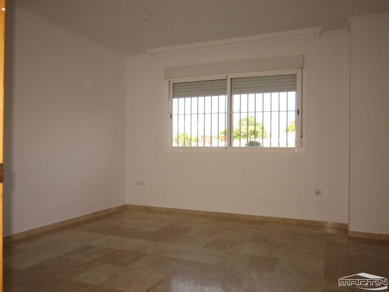 Planta baja for sale in De Luis Alberto De Cuenca, 70, El Valle
