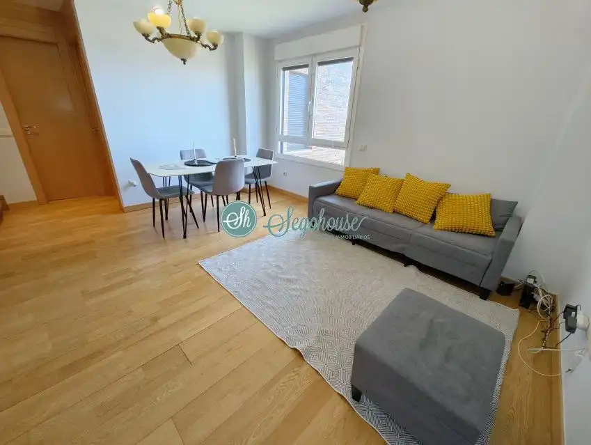 Sala de estar de Piso en venta en Segovia con Aire acondicionado, Calefacción y Trastero