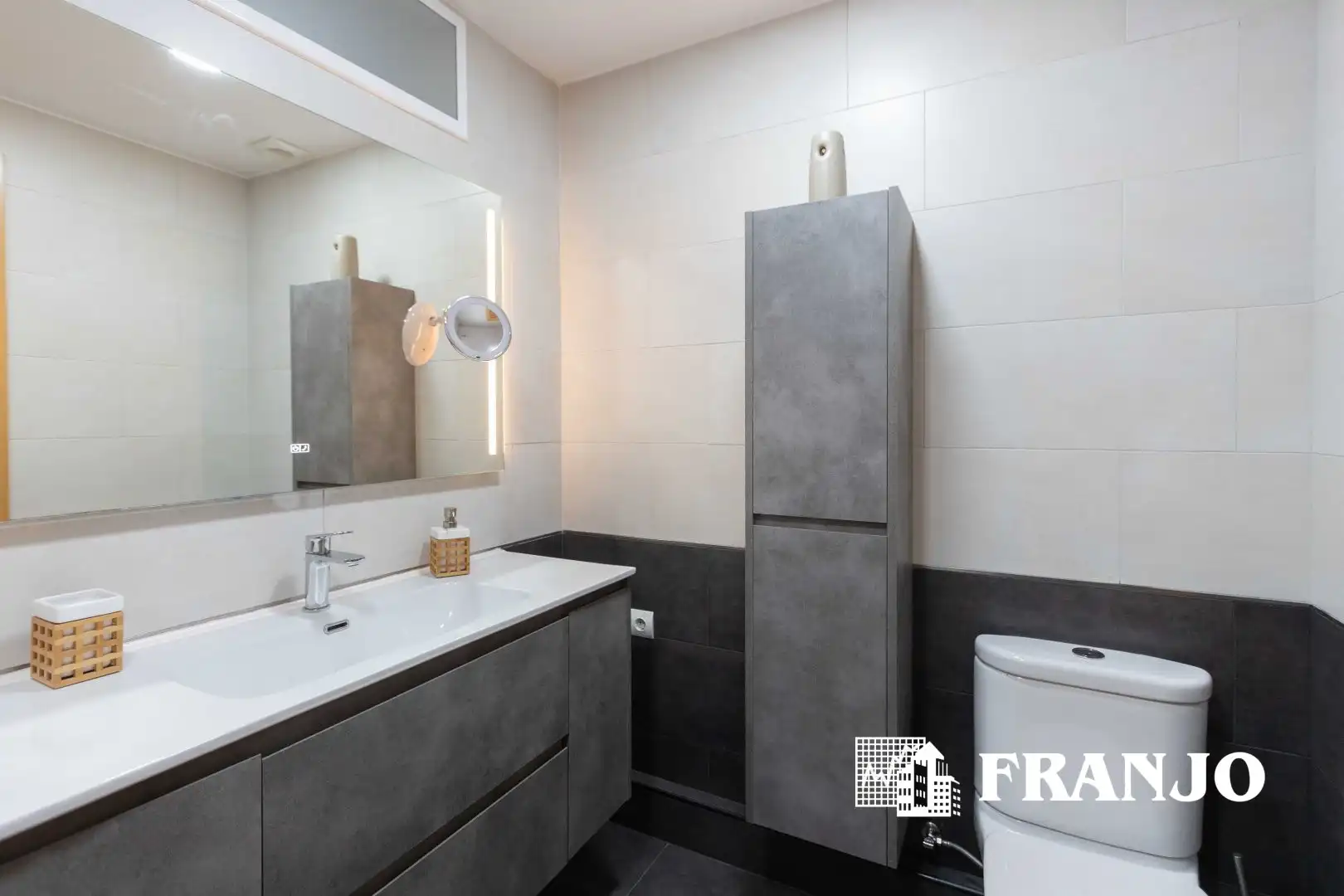 Bathroom of Flat for sale in Creu de Barberà - Sector Sud