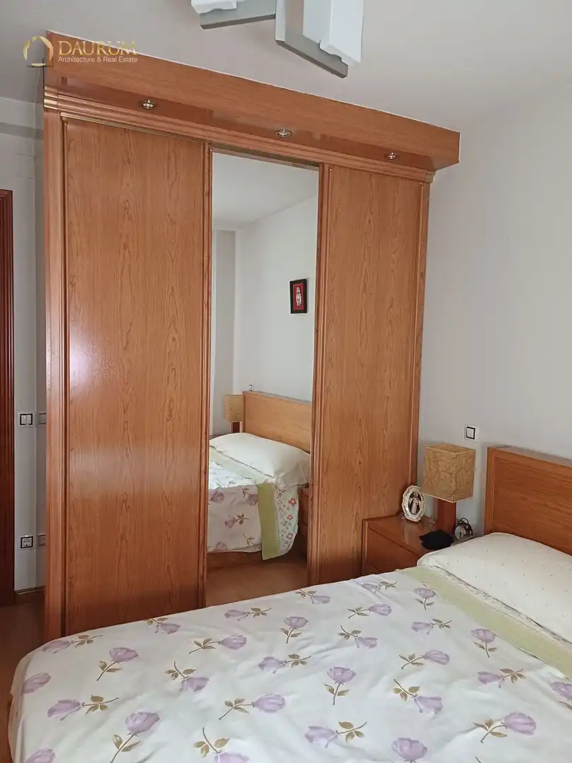 Bedroom of Flat for sale in Fuenlabrada  with Air Conditioner and Heating
