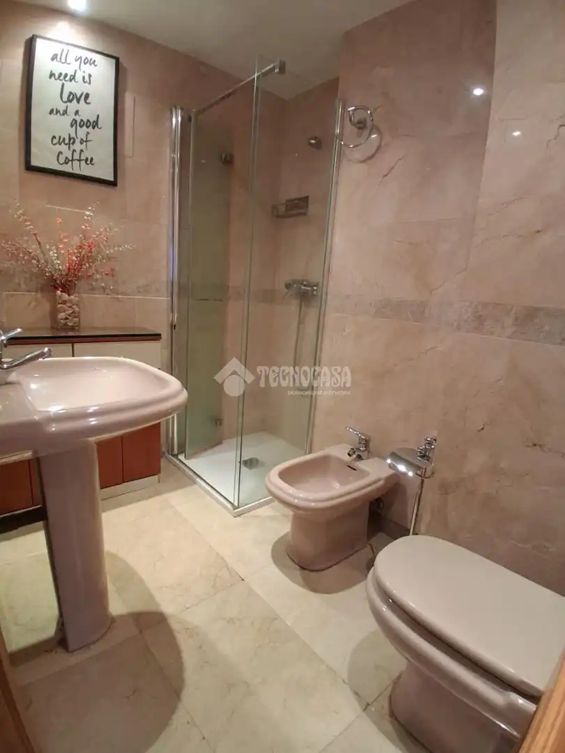 Badezimmer von Wohnung zum Verkauf in Getafe mit Heizung