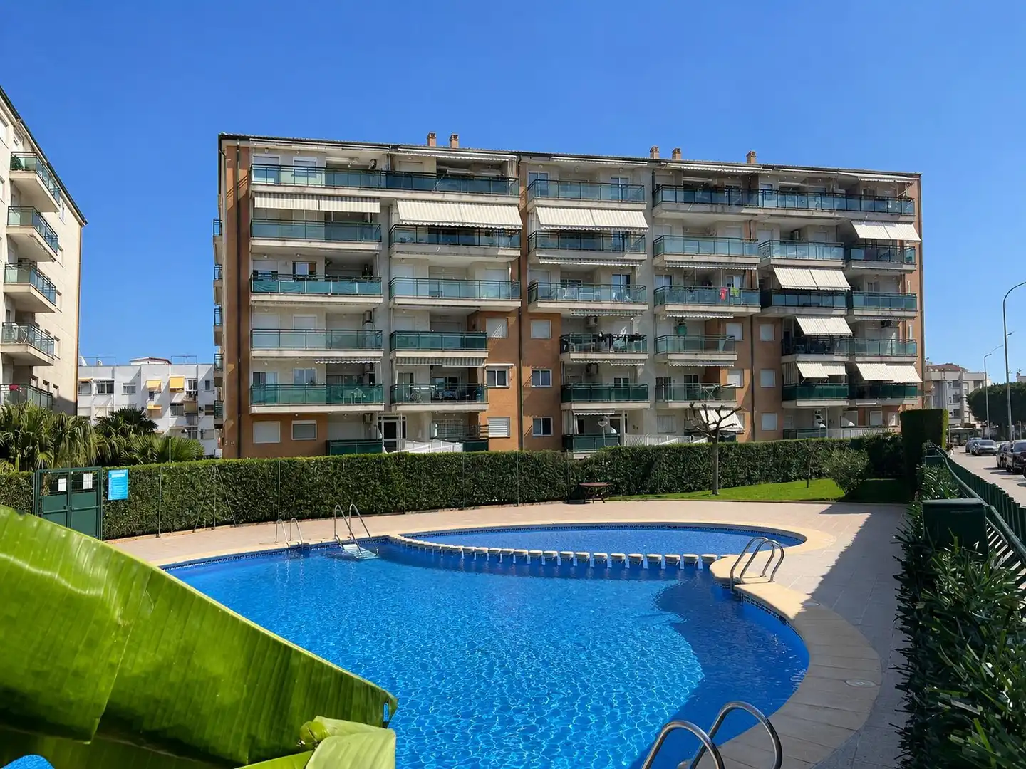 Piscina de Piso en venta en Gandia con Terraza, Trastero y Piscina comunitaria