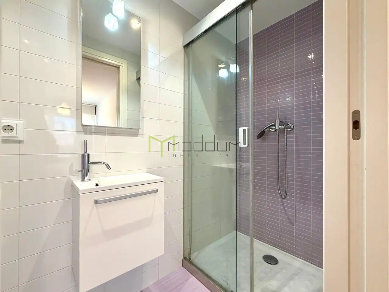 Baño de Ático en venta en A Coruña Capital  con Calefacción, Terraza y Trastero