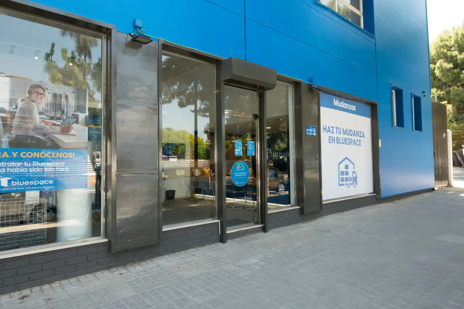 Exterior view of Storage room for rent in Valencia