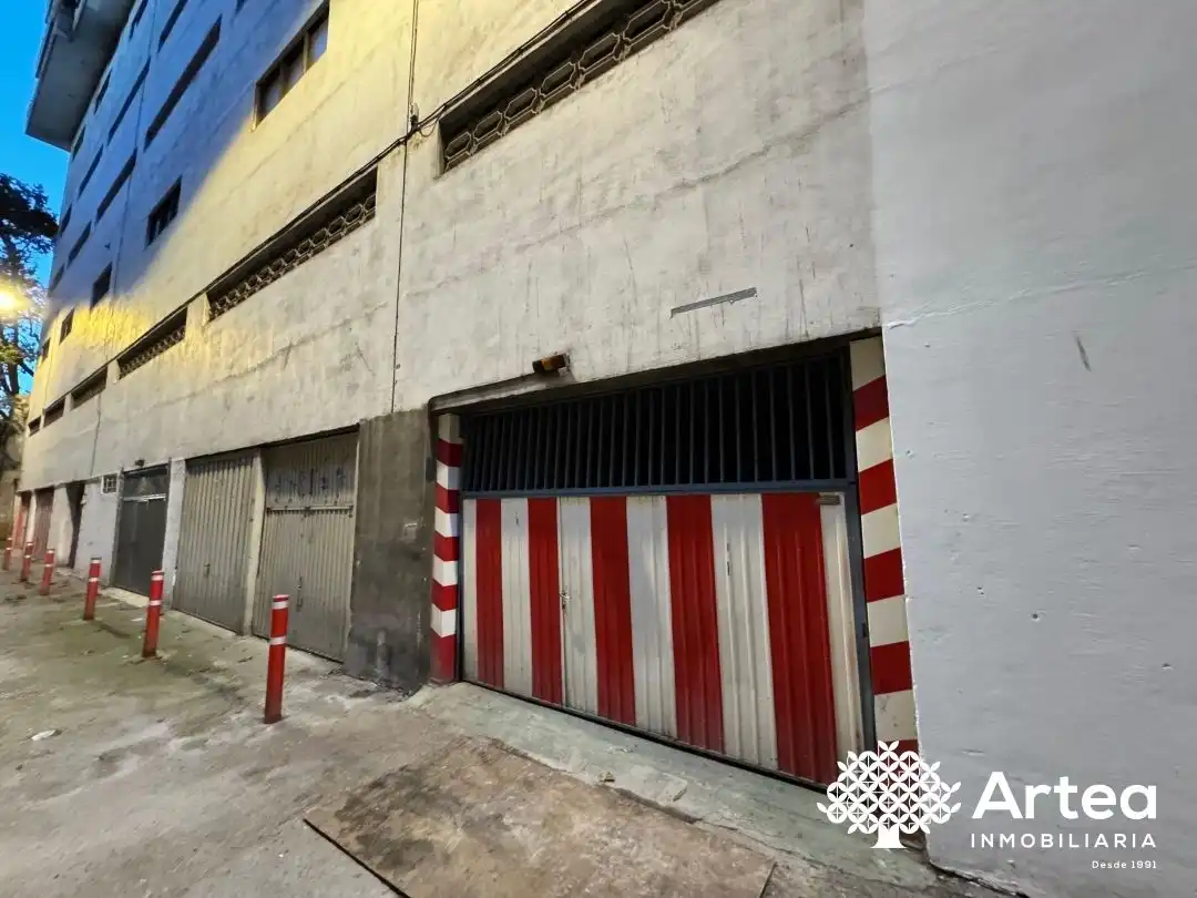 Garaje en venta en Begoña