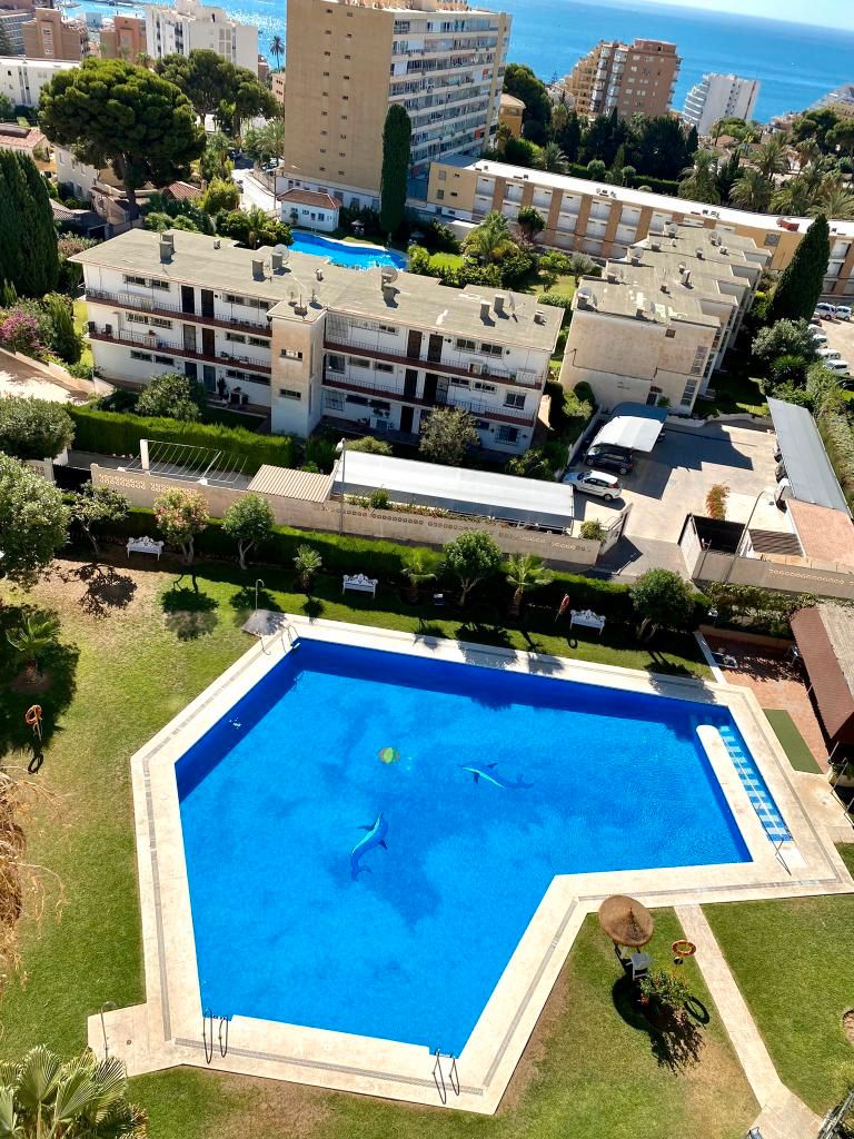 Swimming pool of Apartment for sale in Benalmádena  with Air Conditioner, Furnished and Community pool