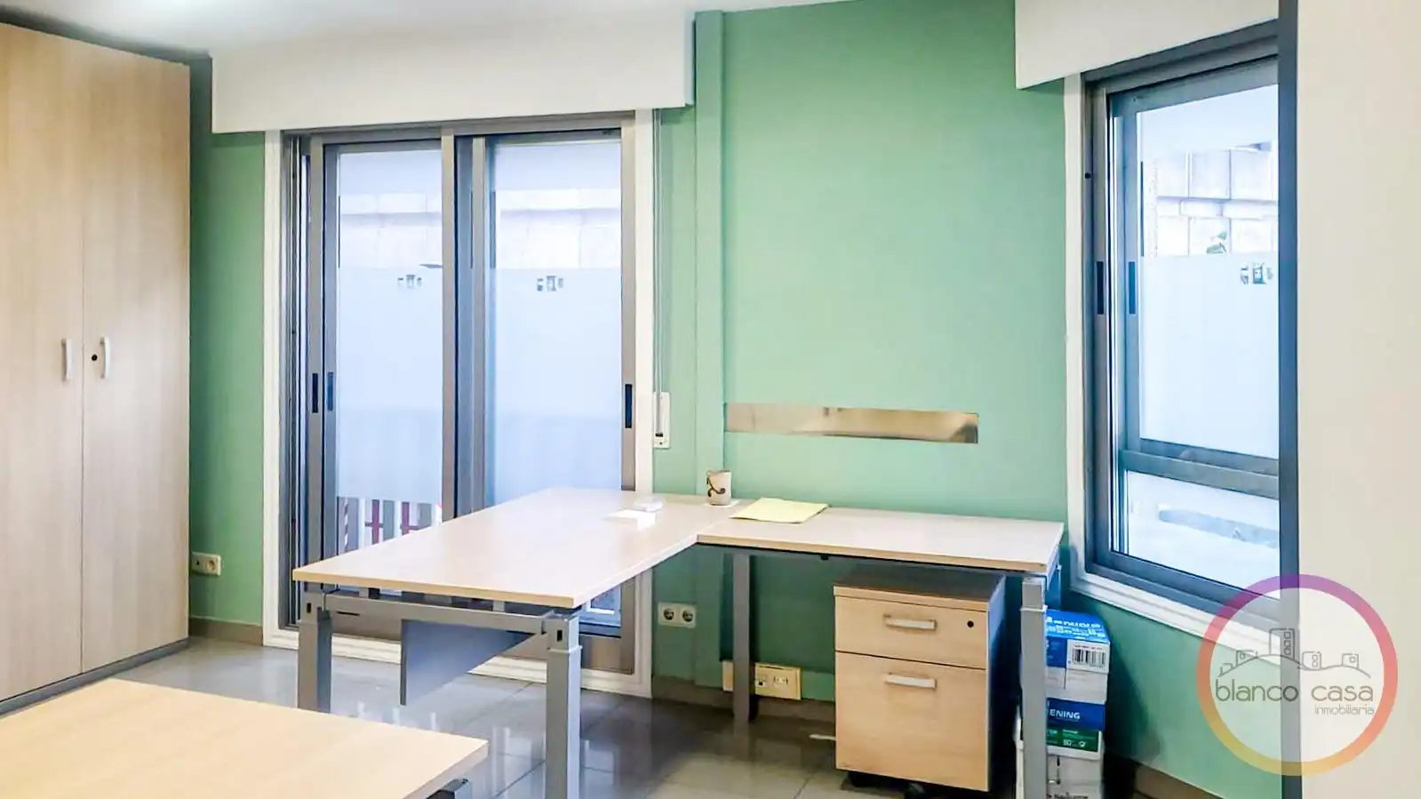 Office space with lift to rent in Carballo, imagen 4