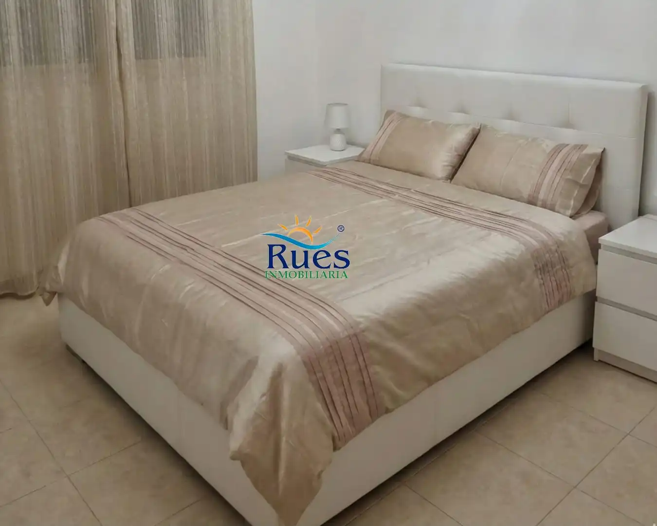 Schlafzimmer von Einfamilien-Reihenhaus zum Verkauf in Torreblanca mit Terrasse, Balkon und Gemeinschaftspool