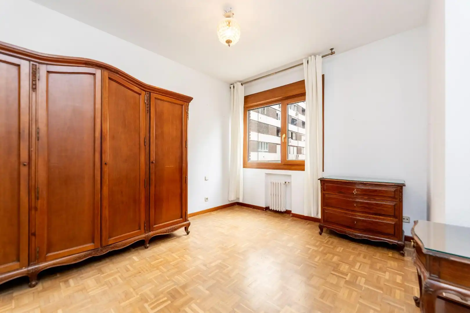 Habitación de Piso en venta en Madrid con Calefacción