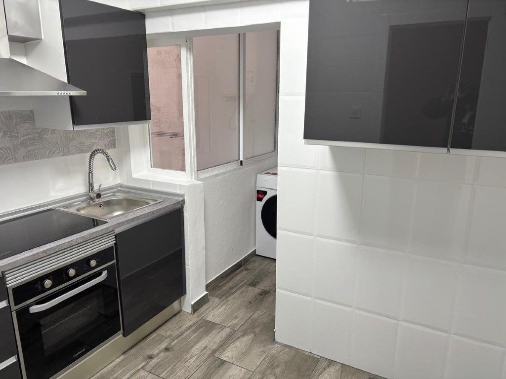 Cuina de Apartament en venda en  Valencia Capital amb Balcó