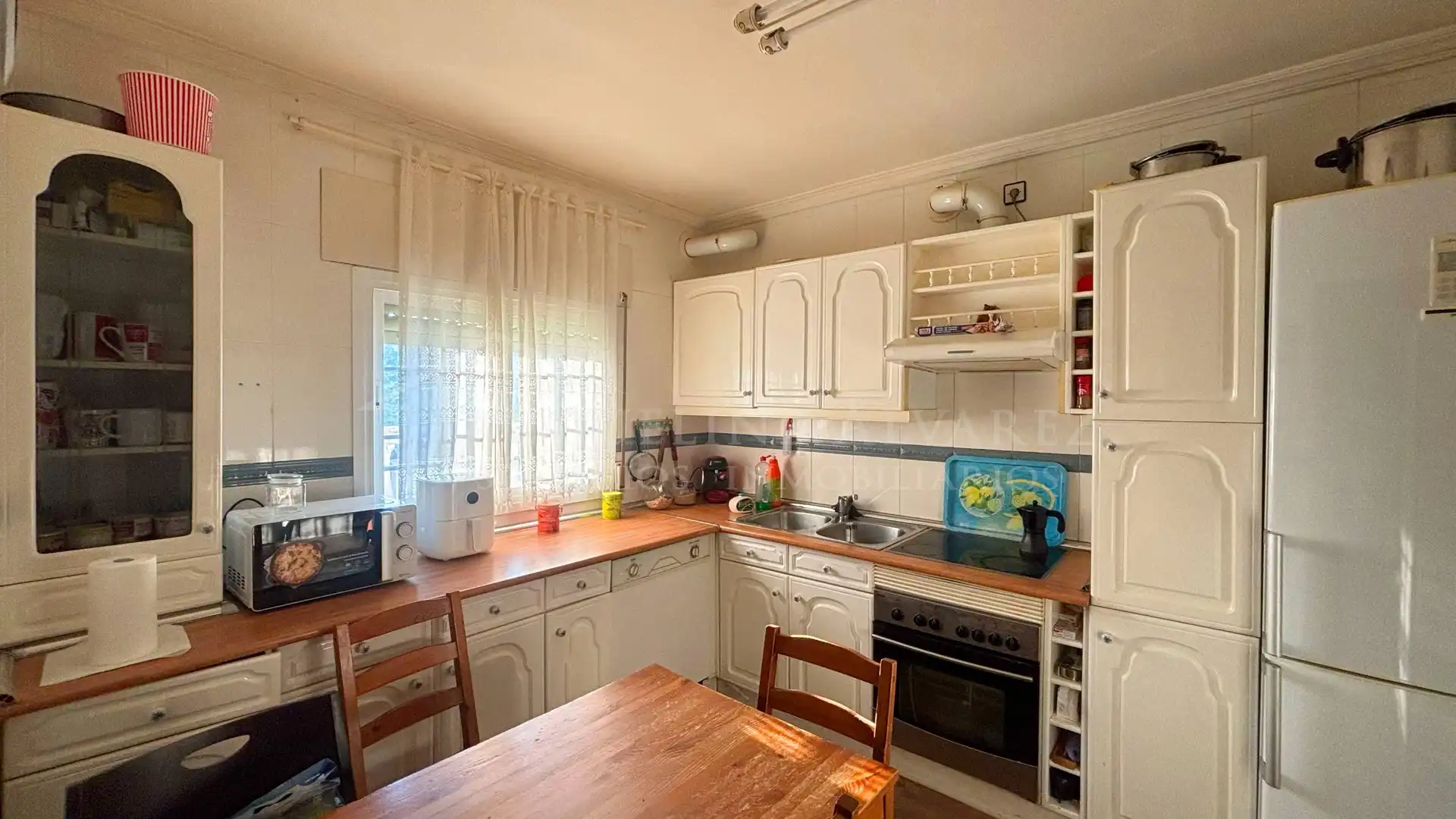 Kitchen of Detached homes for sale in Olías del Rey  with Air Conditioner, Heating and Terrace