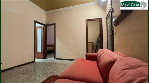 Foto 5 de Planta baixa en venda a Carrer de Còrsega, El Camp de l'Arpa del Clot,  Barcelona Capital