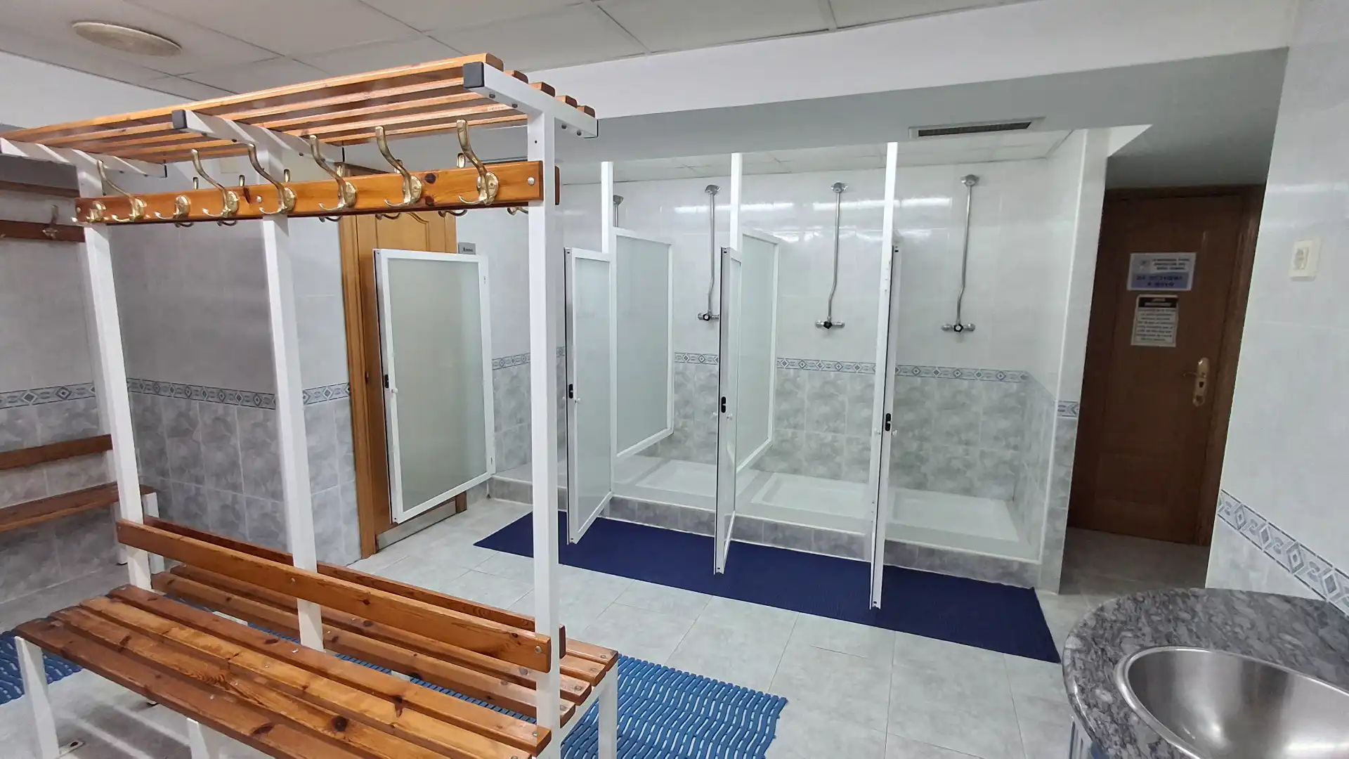 Business premises for sale in Calle Escuelas Pías, imagen 9