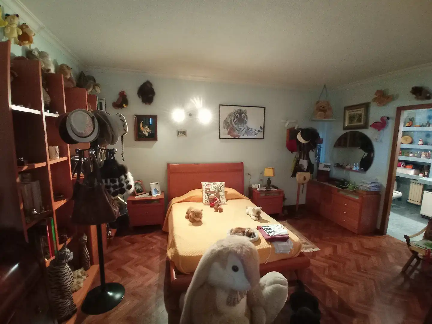 Dormitori de Casa o xalet en venda en Pontevedra Capital  amb Calefacció, Jardí privat i Parquet