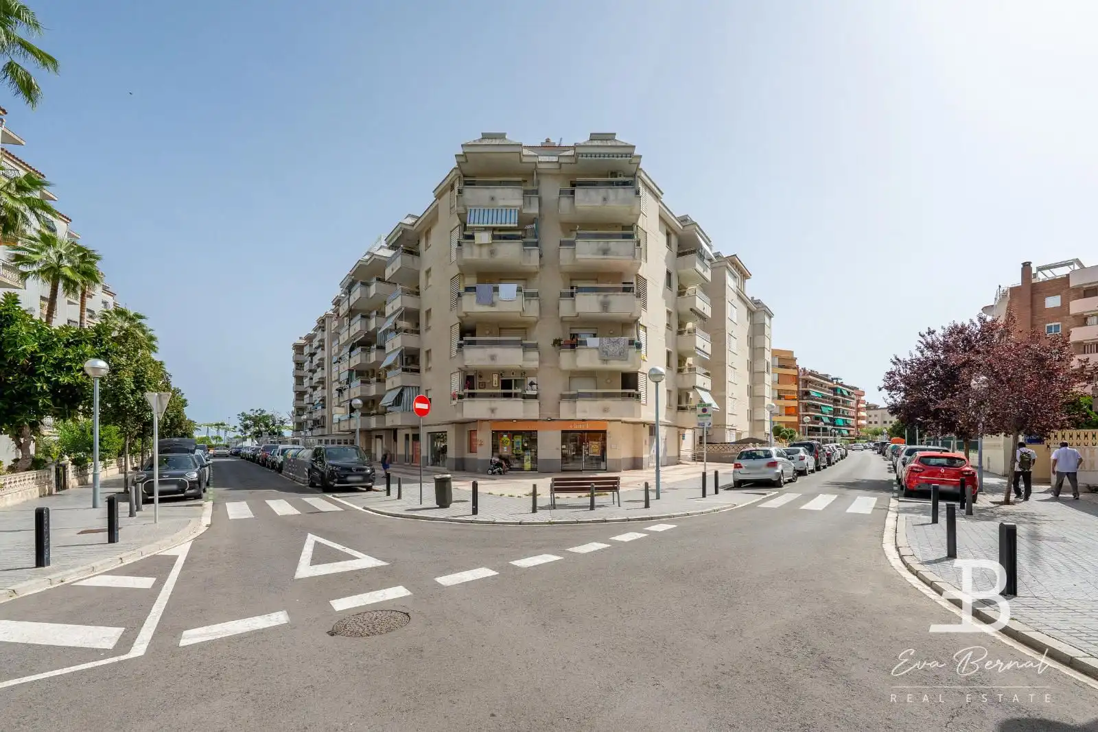 Außenansicht von Wohnung zum Verkauf in Vila-seca mit Klimaanlage, Heizung und Privatgarten