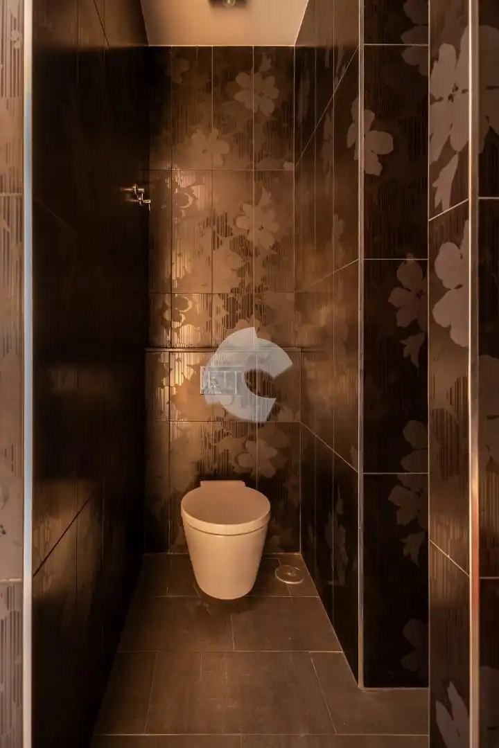 Bathroom of Flat for sale in Ourense Capital   with Heating, Parquet flooring and Storage room
