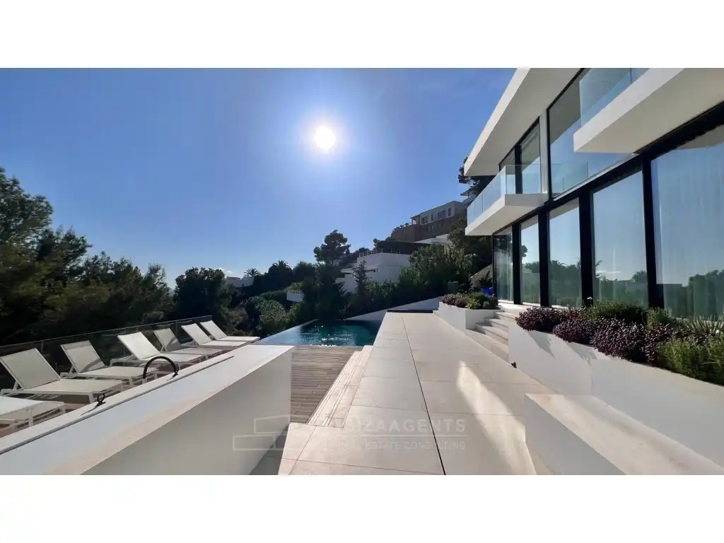 Vista exterior de Casa o chalet en venta en Santa Eulària des Riu con Calefacción, Amueblado y Balcón