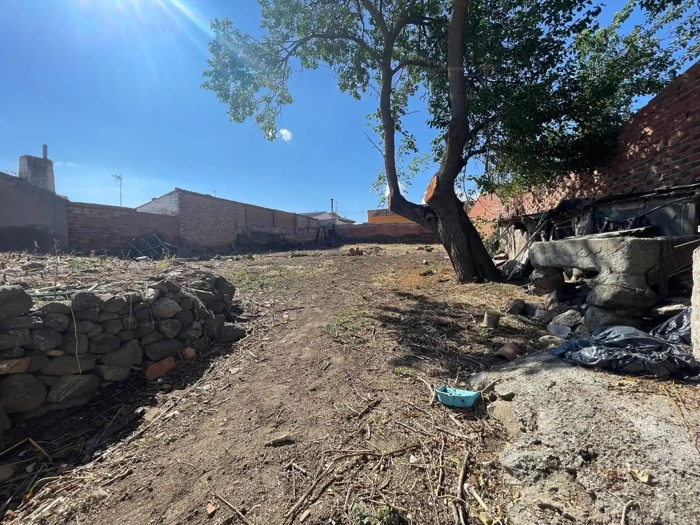 Terreni e lotti in vendita a Argés, imagen 3