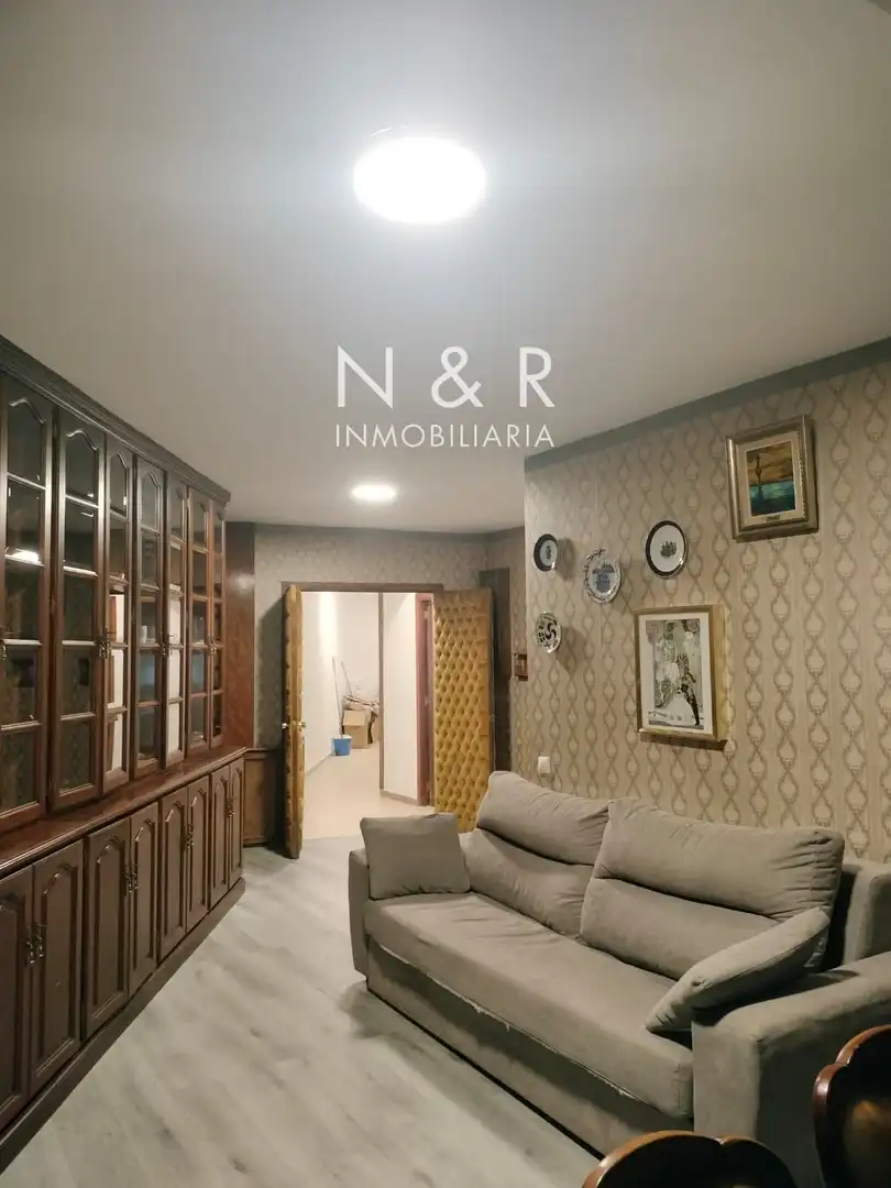 Flat for rent in Santiago de Compostela   with Heating and Furnished