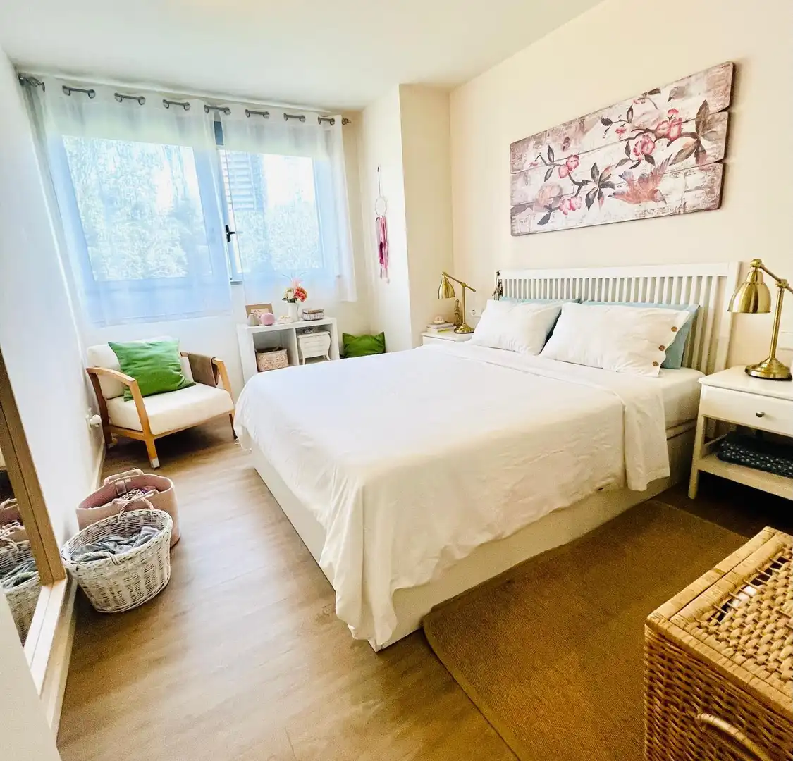 Schlafzimmer von Wohnung zur Miete in Barcelona mit Klimaanlage, Heizung und Parkett