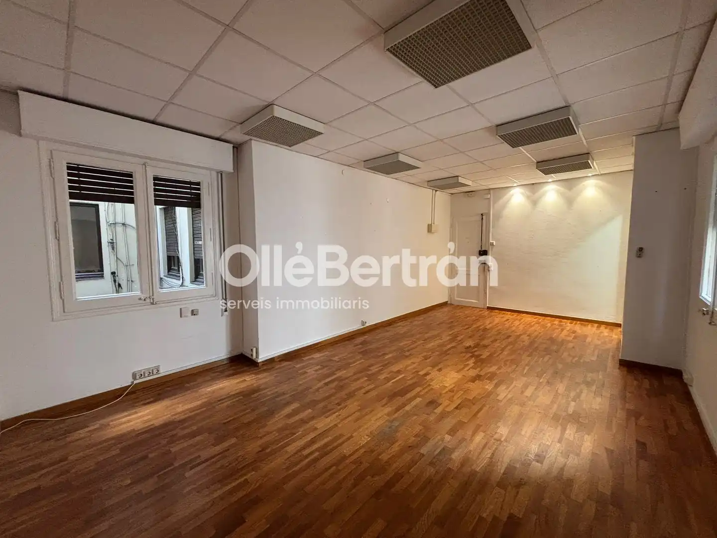 Oficina de lloguer a de Catalunya, Dreta de l'Eixample