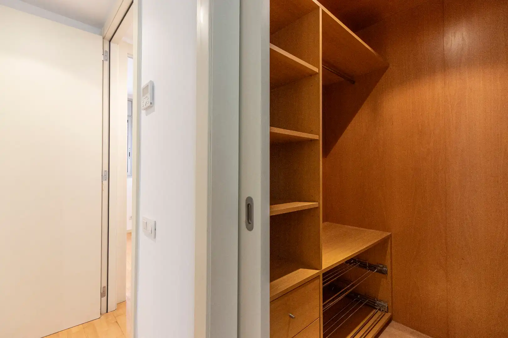 Wohnung zum Verkauf in Barcelona mit Klimaanlage, Heizung und Parkett