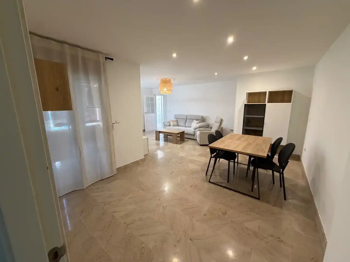 Sala d'estar de Pis de lloguer en Armilla amb Aire condicionat