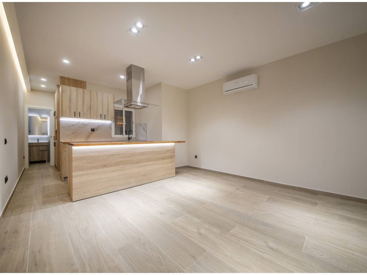 Cocina de Dúplex en venta en  Barcelona Capital con Aire acondicionado, Calefacción y Parquet