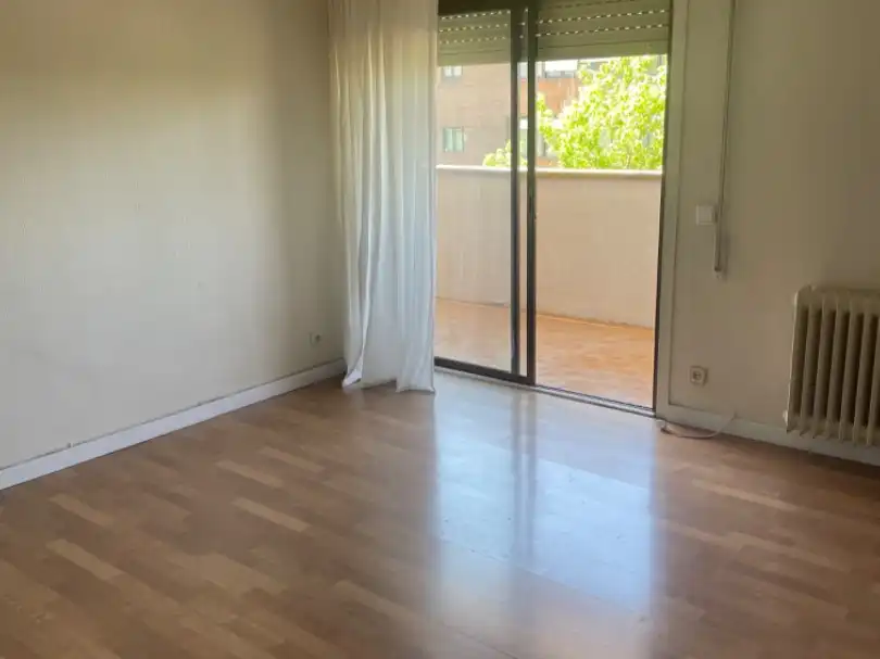 Appartamento con piscina in affitto a Ramón Gómez de la Serna 87, imagen 4