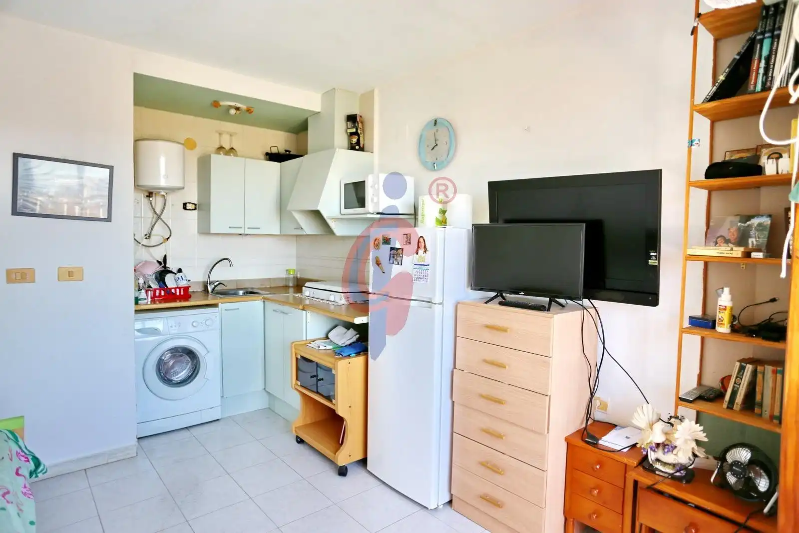 Cocina de Estudio en venta en Torrevieja con Terraza y Piscina comunitaria
