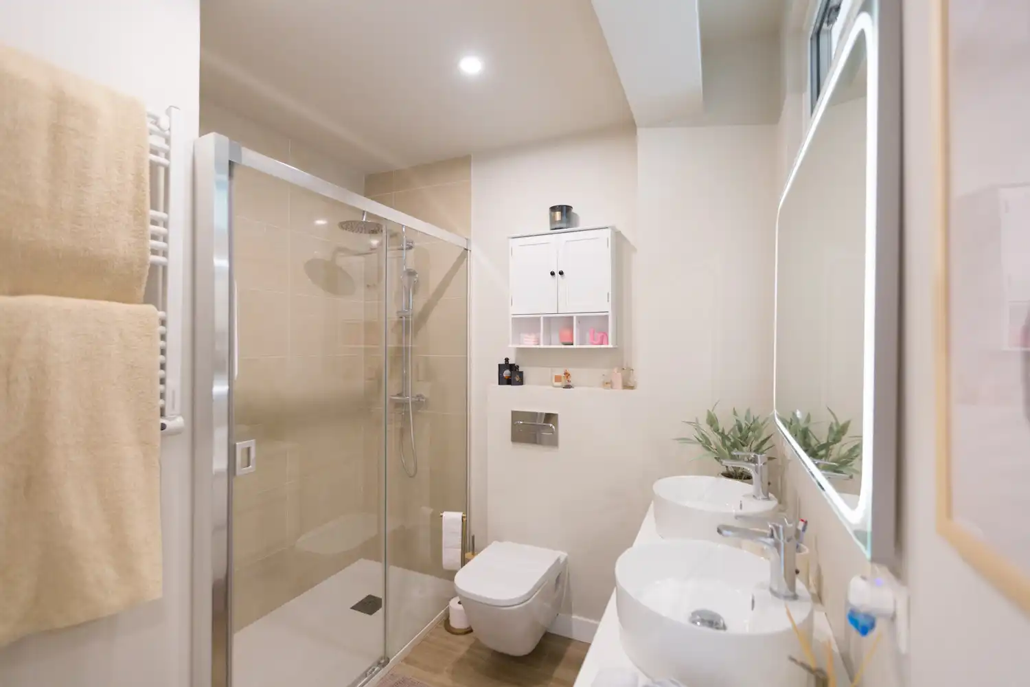 Bathroom of Apartments for sale in Marbella  with Air Conditioner, Terrace and Furnished