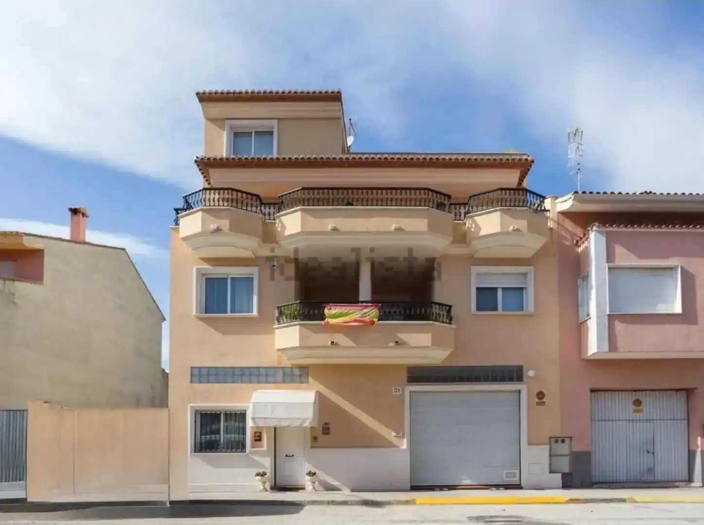 Vista exterior de Piso en venta en Almoines con Aire acondicionado, Trastero y Amueblado