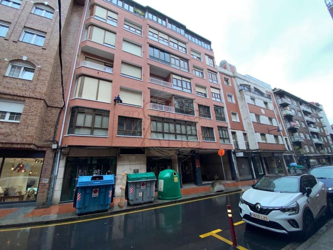 Vista exterior de Local en venda en Barakaldo 