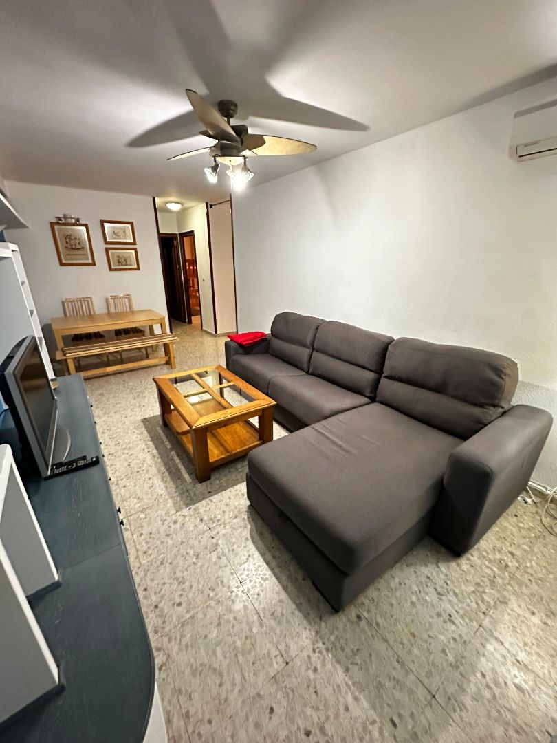 Sala de estar de Piso de alquiler en  Jaén Capital con Aire acondicionado, Amueblado y Balcón