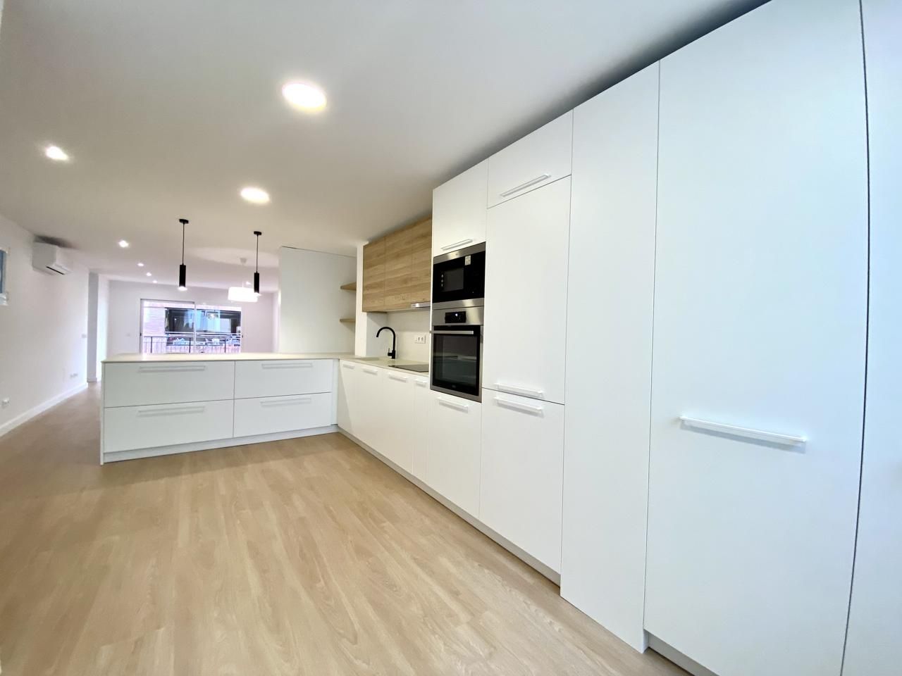 Cuina de Loft de lloguer en  Palma de Mallorca amb Aire condicionat, Calefacció i Parquet