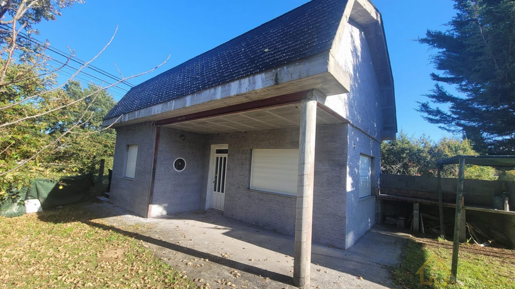 Vista exterior de Casa o xalet en venda en Lugo Capital amb Calefacció