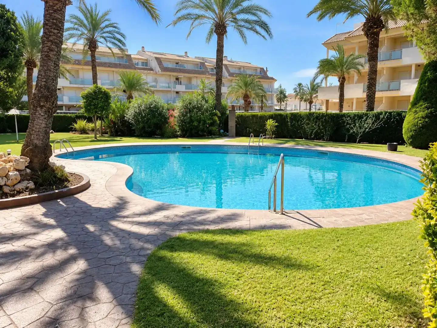Swimming pool of Flat for rent in Torreblanca  with Air Conditioner, Private garden and Parquet flooring