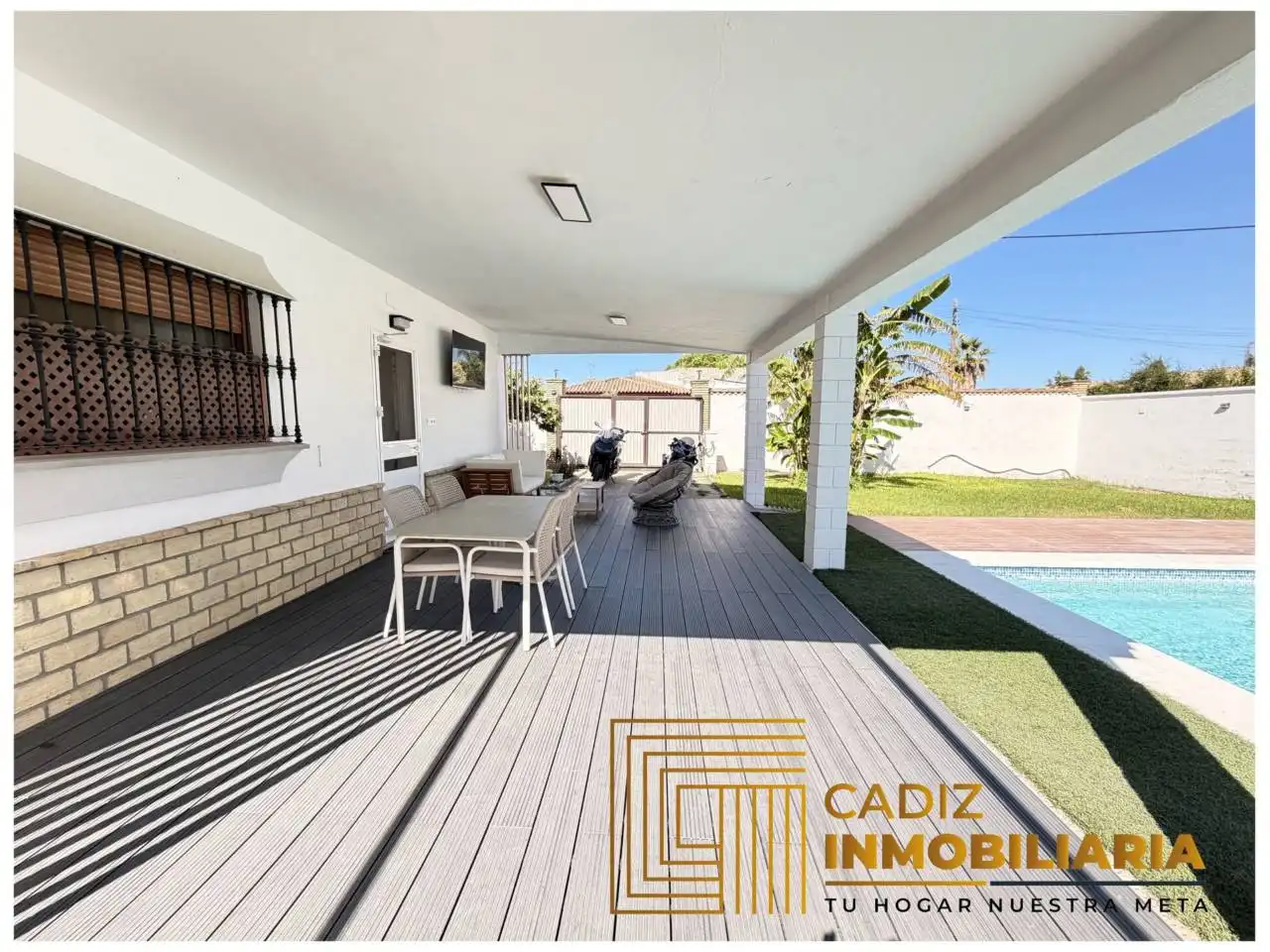 Terrassa de Finca rústica en venda en Chiclana de la Frontera amb Aire condicionat, Jardí privat i Terrassa