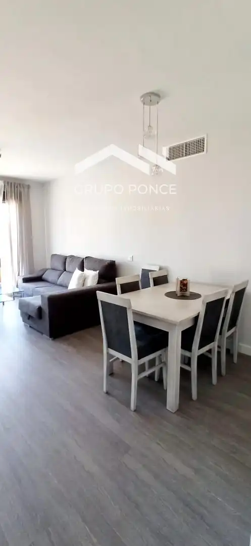 Living room of Flat for rent in Jerez de la Frontera  with Air Conditioner, Storage room and Furnished