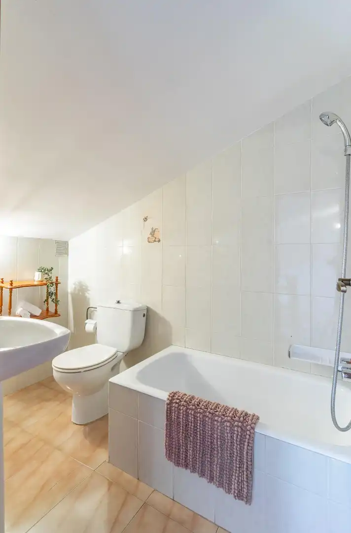 Bathroom of Attic for sale in Santa Marina del Rey  with Heating and Furnished