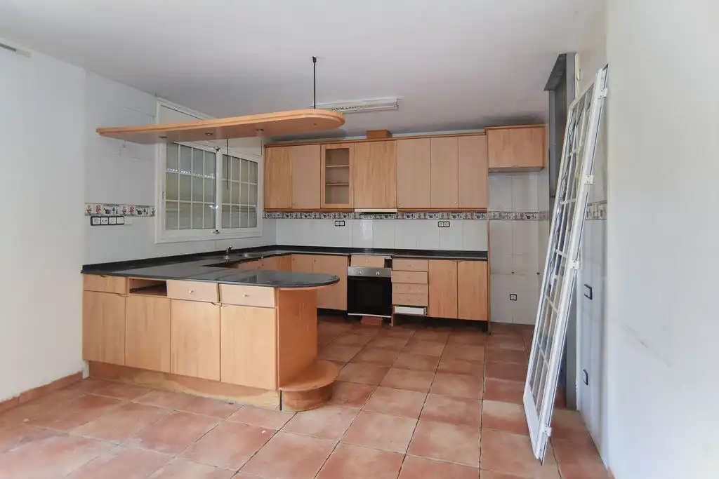 Cocina de Casa o chalet en venta en Castellar del Vallès con Calefacción