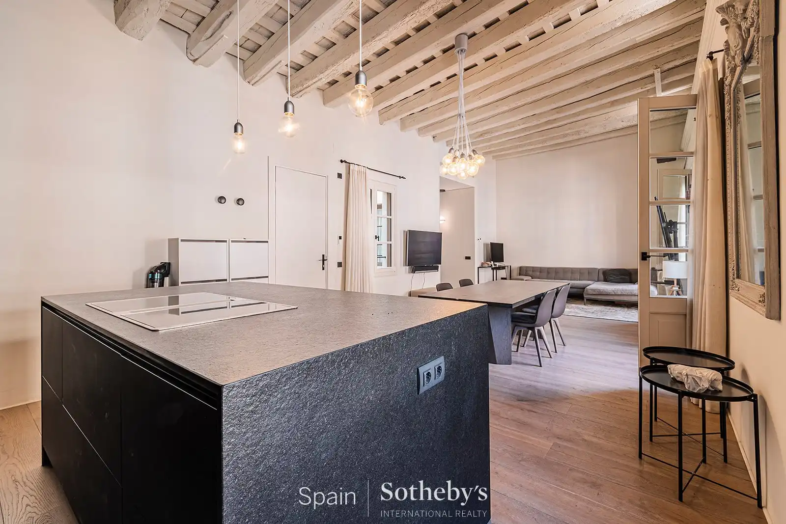 Mini appartamento con ascensore in vendita a Carrer de Llauder